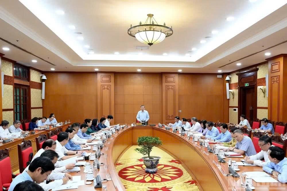 Tổng B&iacute; thư, Chủ tịch nước T&ocirc; L&acirc;m l&agrave;m việc với Đảng ủy Ch&iacute;nh phủ, Đảng ủy Bộ Văn h&oacute;a, Thể thao v&agrave; Du lịch về ph&aacute;t triển thể dục, thể thao trong giai đoạn mới