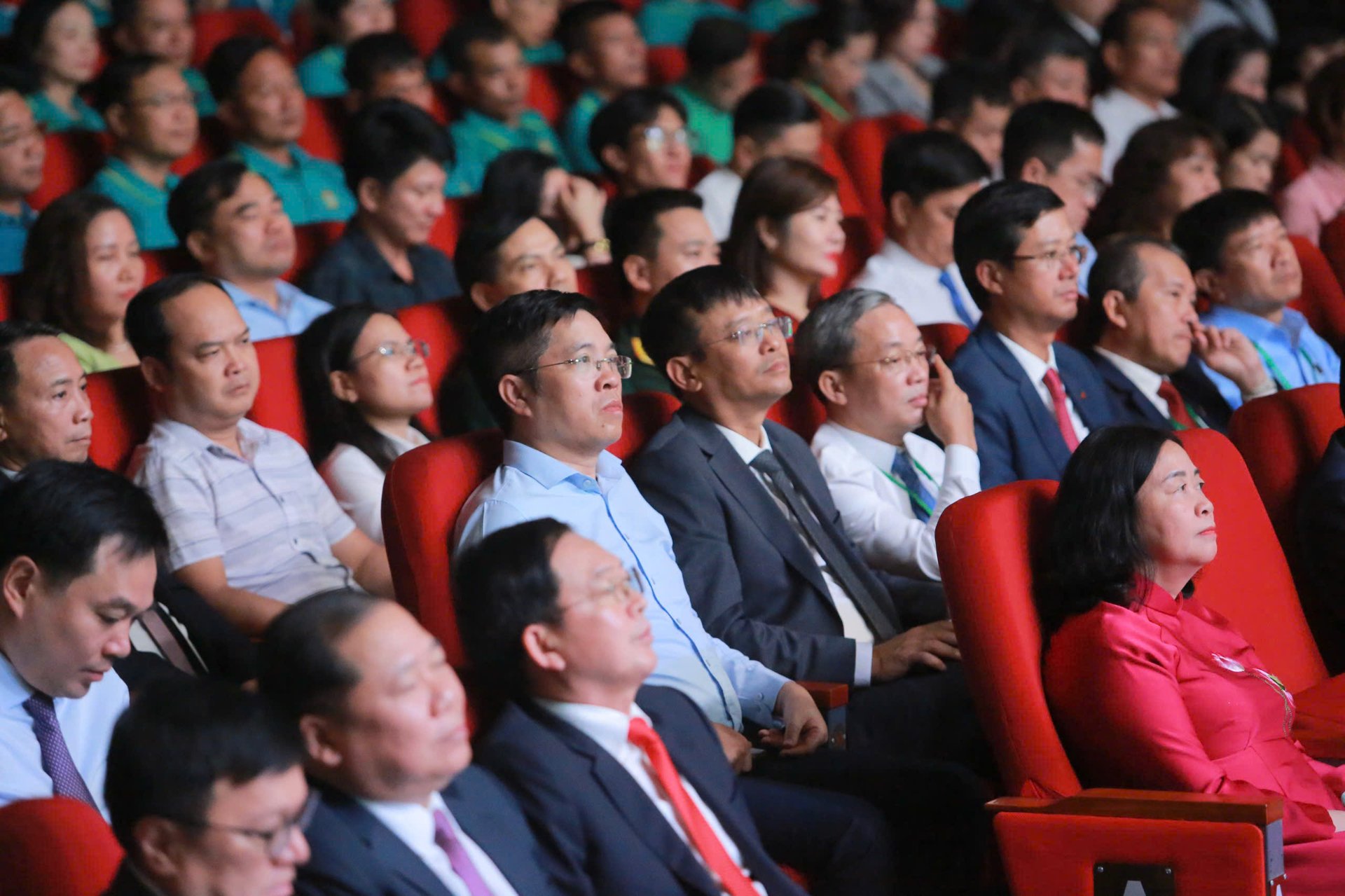 C&aacute;c đại biểu dự Lễ t&ocirc;n vinh v&agrave; trao danh hiệu N&ocirc;ng d&acirc;n Việt Nam xuất sắc 40 năm Đổi mới năm 2026.
