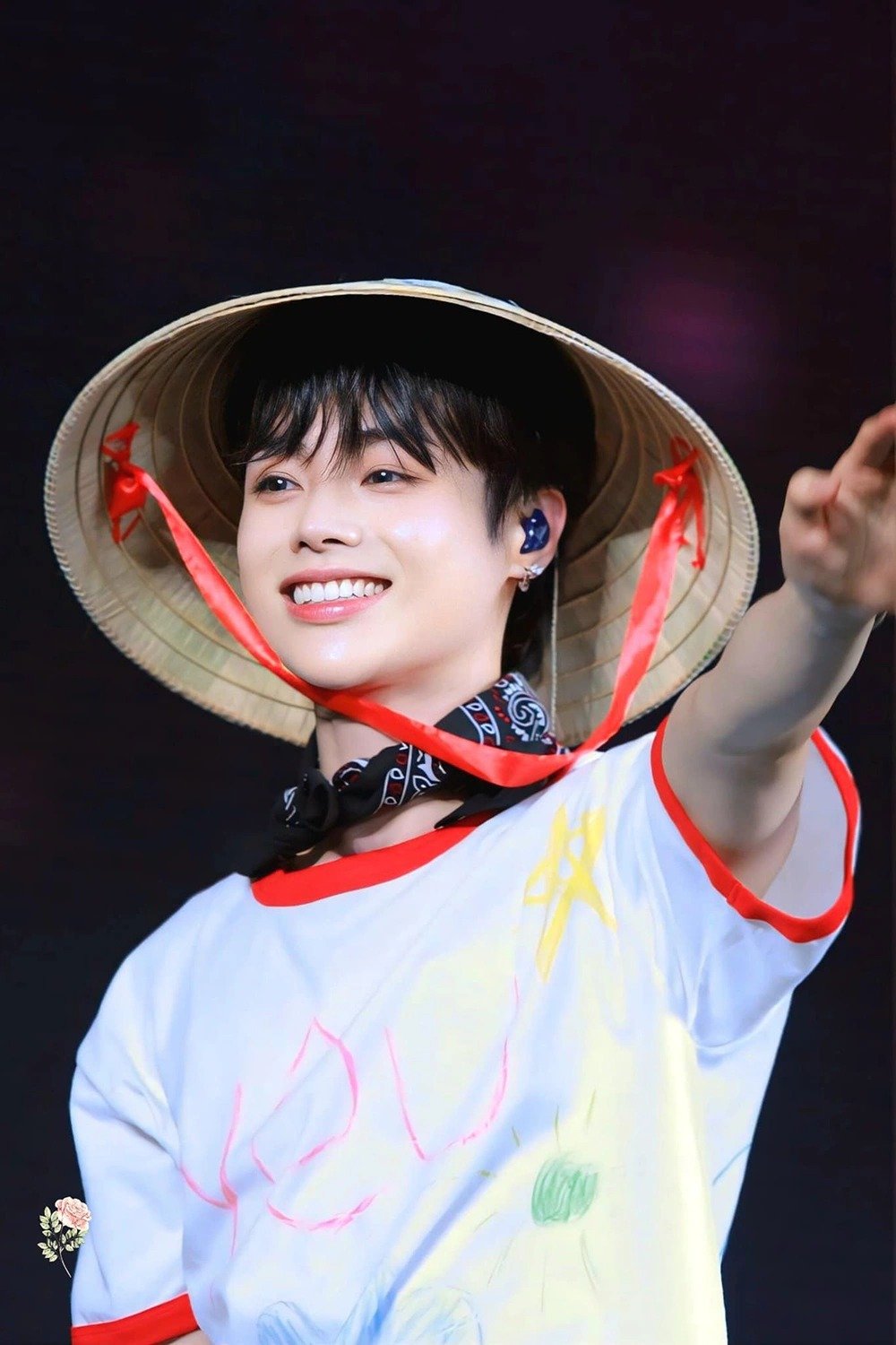 Th&agrave;nh vi&ecirc;n Hanbin (Ng&ocirc; Ngọc Hưng) của nh&oacute;m nhạc TEMPEST.