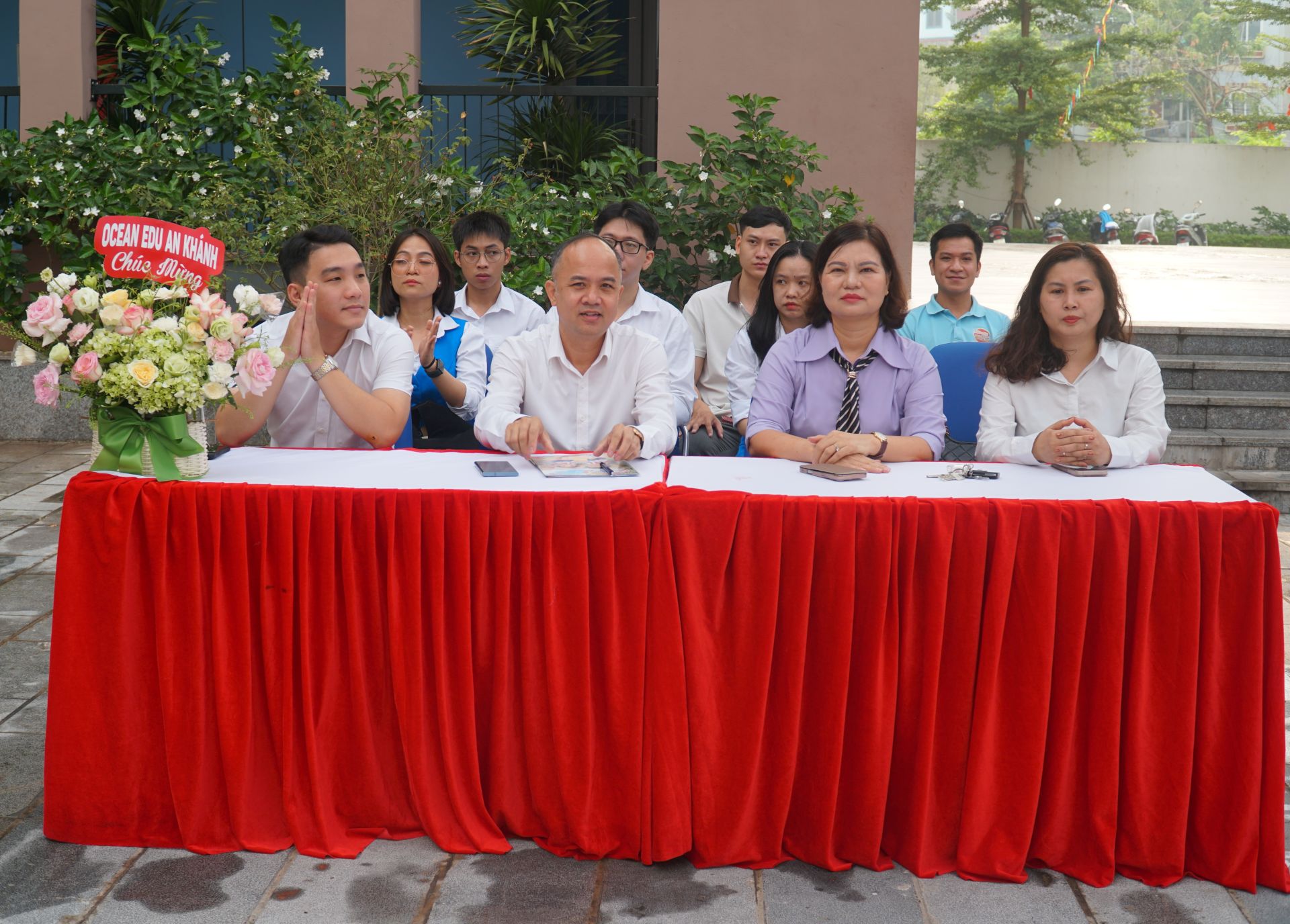 C&aacute;c đại biểu tham dự chương tr&igrave;nh.
